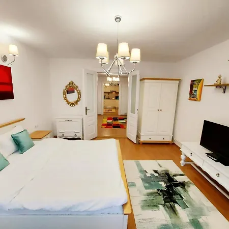 Casa Dusa - Apartament Crisstina * Брашов