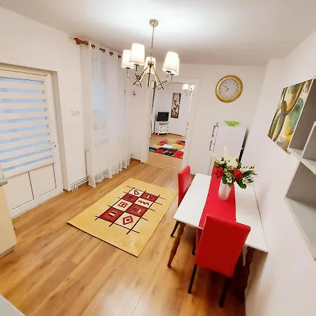 Апартаменти Casa Dusa - Apartament Crisstina *